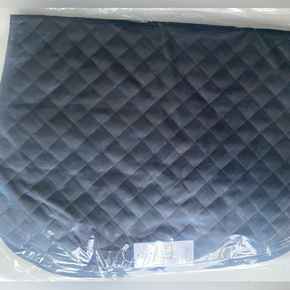 Never been used all purpose Dover saddle pad!